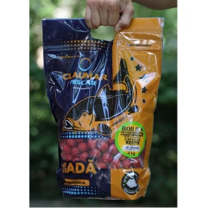 Boilies Claumar Birdfood Semi-Solubile Capsuni 20mm 4 kg