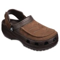 Papuci Crocs Yukon Vista Clog Espresso Marimea 45,46 M11 Papuci Crocs Yukon Vista Clog Espresso Marimea 45,46 M11
