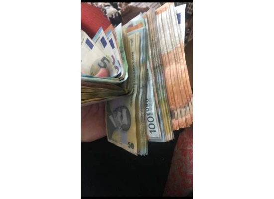 Foarte Serioasa între Persoana Fizica